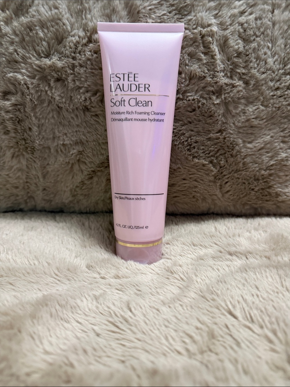 Estee Lauder Soft Clean Moisture Rich Foaming Cleanser - Light Pink Tube